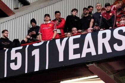 Man Utd fans take aim at Man City with return of famous ticker banner