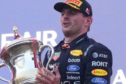 Verstappen wins 'absolutely wild' Bahrain GP