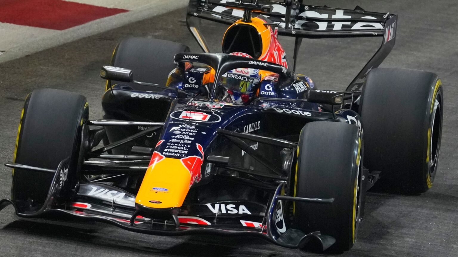 Verstappen surge continues with Singapore pole ahead of Ferraris