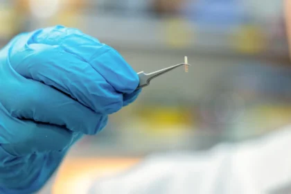 Scientists created a tiny device that can control your nerves to treat chronic pain
