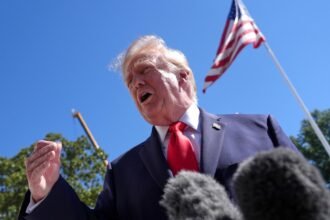 Trump to host another gala with investors in his meme coin