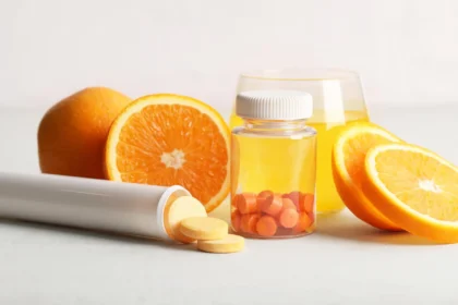 Vitamin C linked to fewer deaths in blood disorder trial