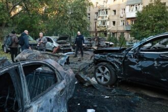 Russian strikes kill 2 in Ukraine as Kyiv struggles to counter Russian attacks